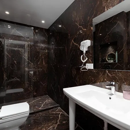 Tbilisi Hilton Apartment Exterior photo